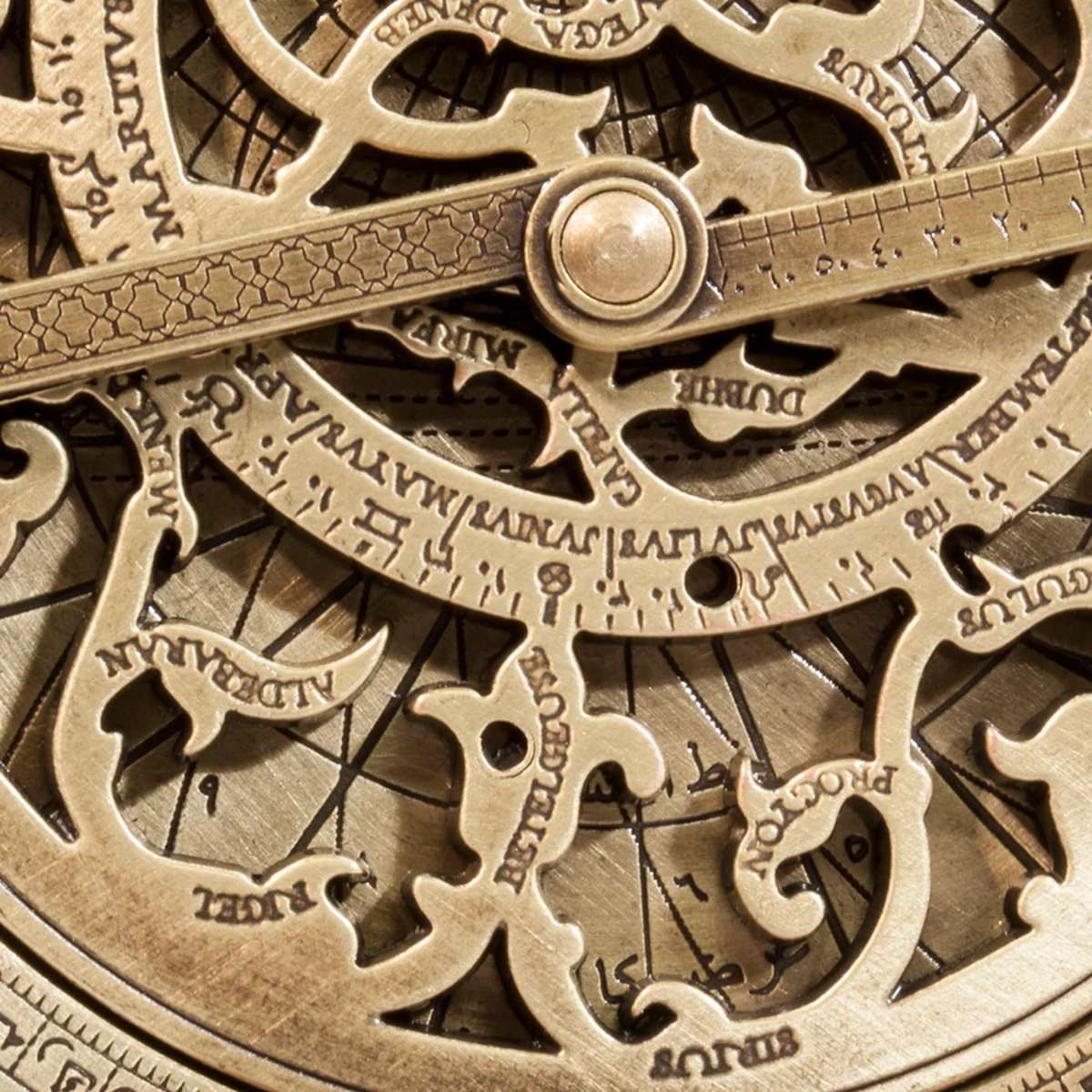 Orientalski astrolab 12 cm, posodobljena replika iz leta 1647