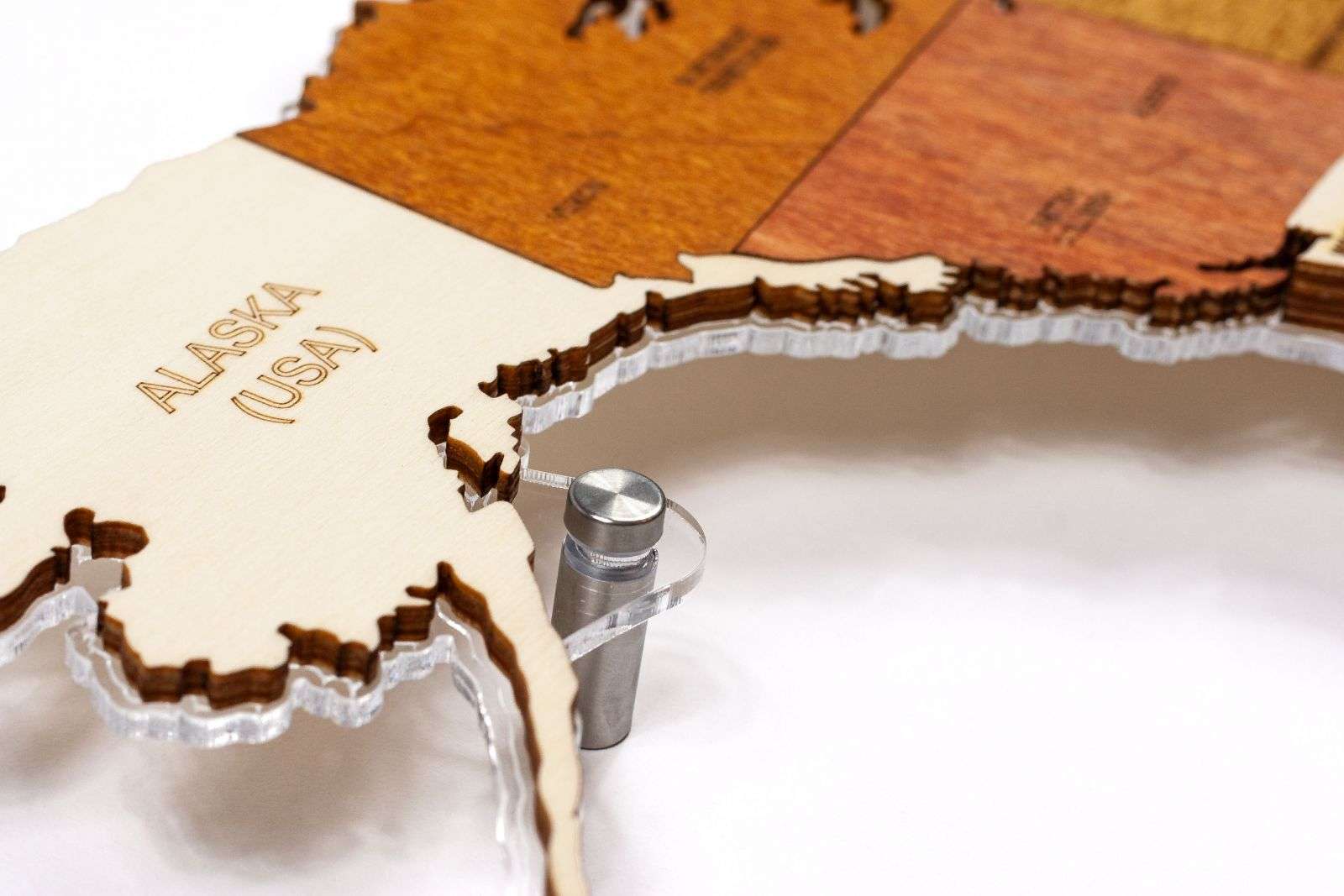 Base acrílica para el mapamundi de madera