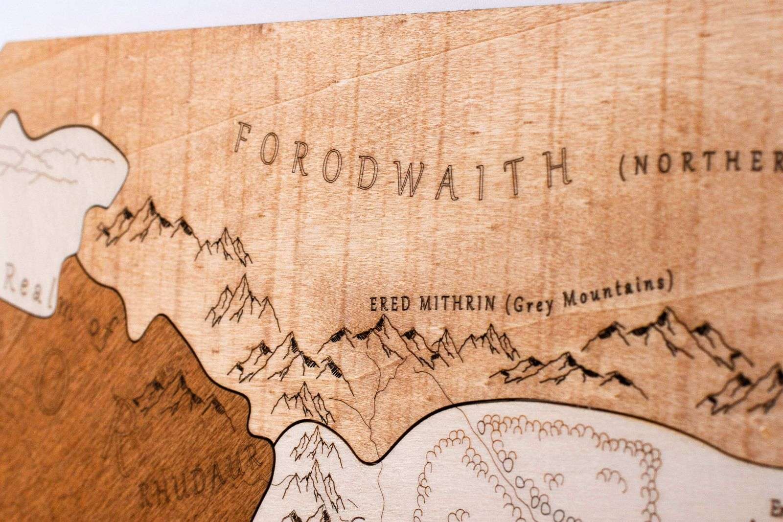 Karte von Mittelerde aus Holz