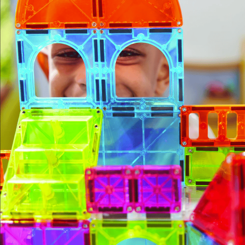 Magna-Tiles Centrum mesta