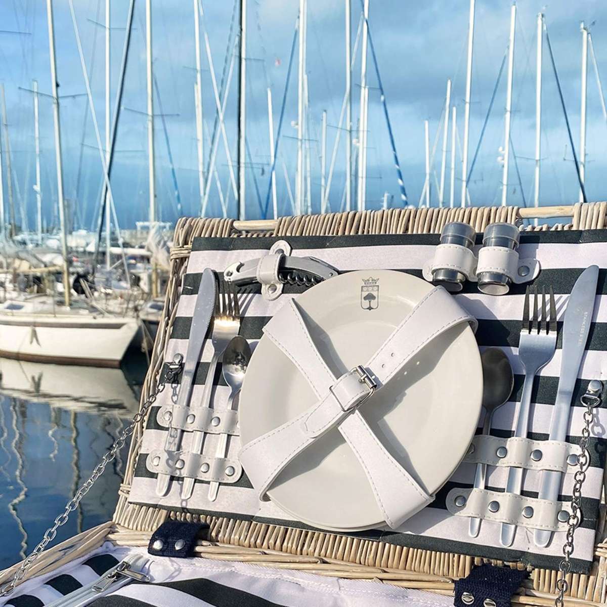 Cesta de picnic Marine marinera para 2 personas de Les Jardins de la Comtesse