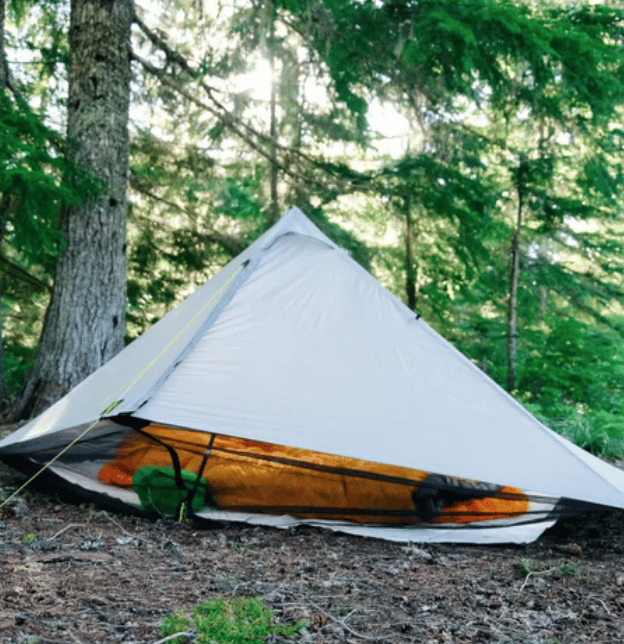 Six Moon Designs Deschutes Ultralight Backpacking Tarp (bâche de sac à dos ultralégère)