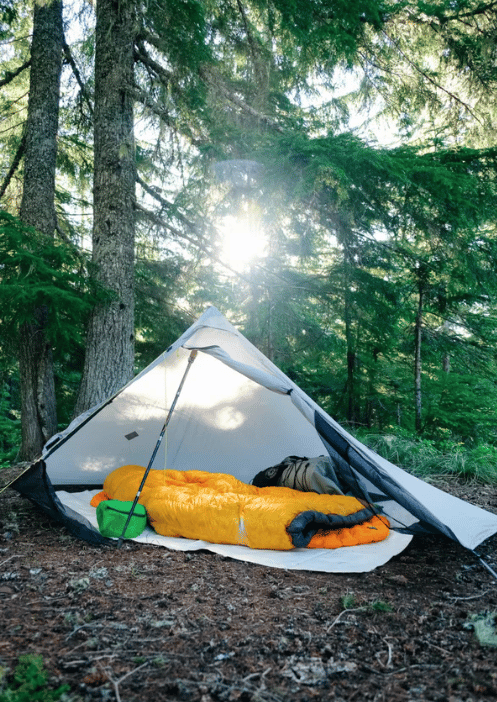 Six Moon Designs Deschutes Ultralight Backpacking Tarp (bâche de sac à dos ultralégère)