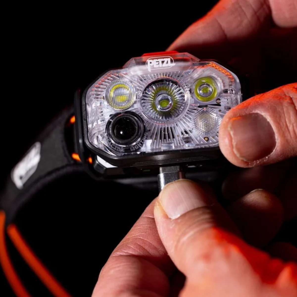 Lanterna frontală Petzl Swift RL Classic (2026)