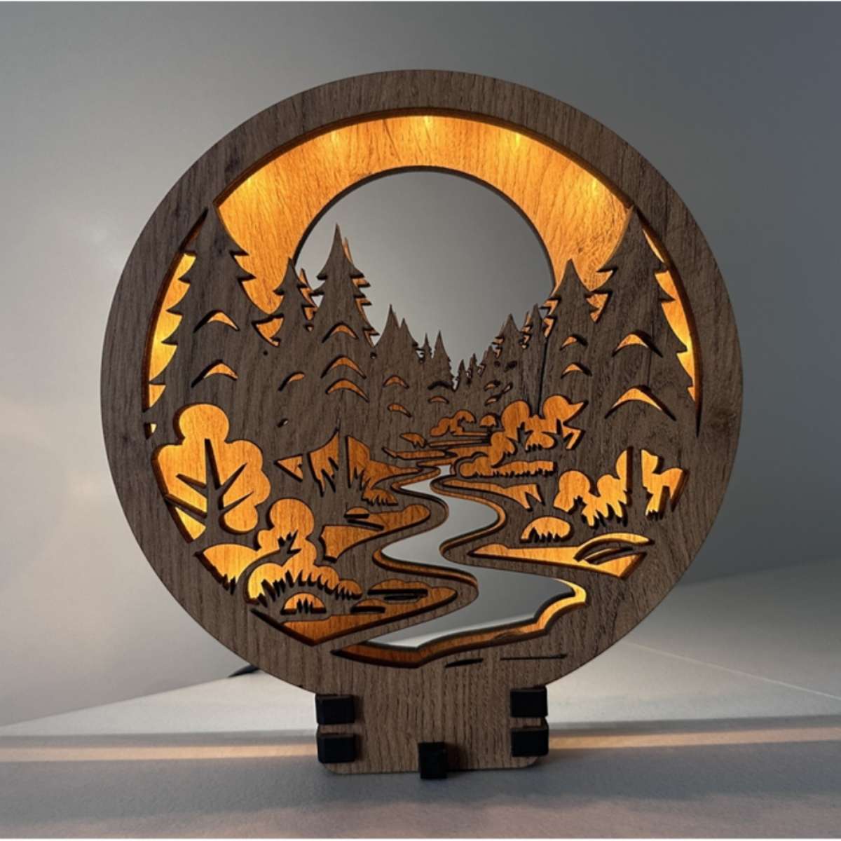 Houten ledlamp „In het bos“ 20×22 cm
