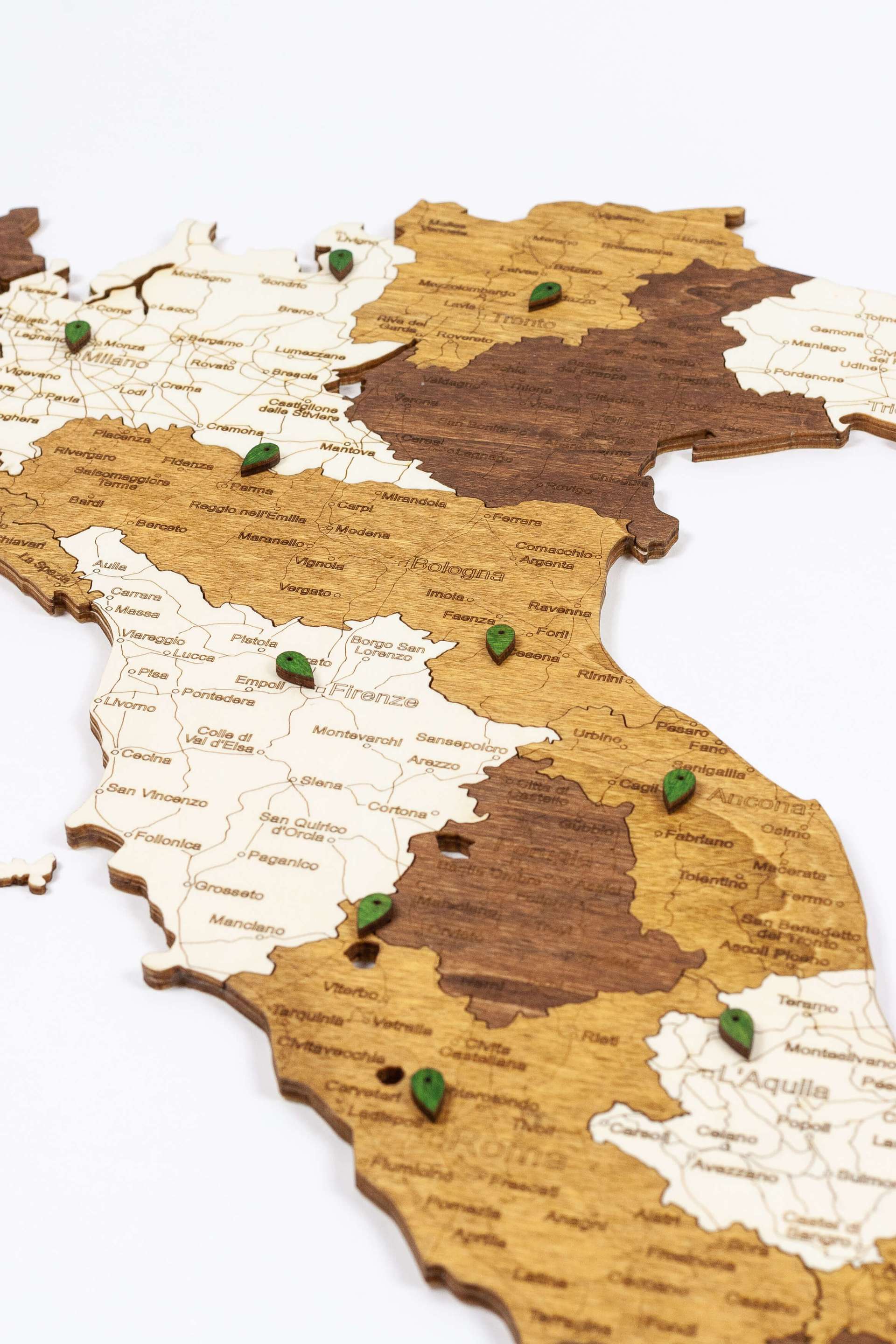 Hölzerne Landkarte von Italien