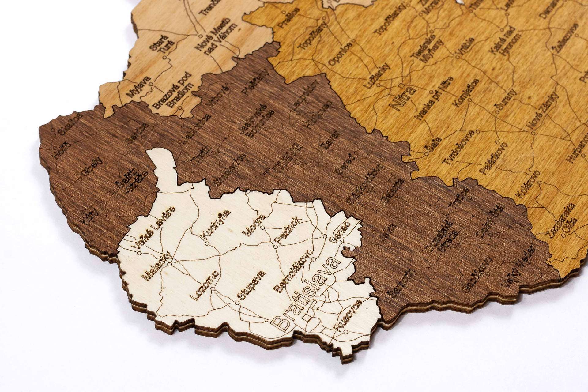 Holzwandkarte der Slowakei