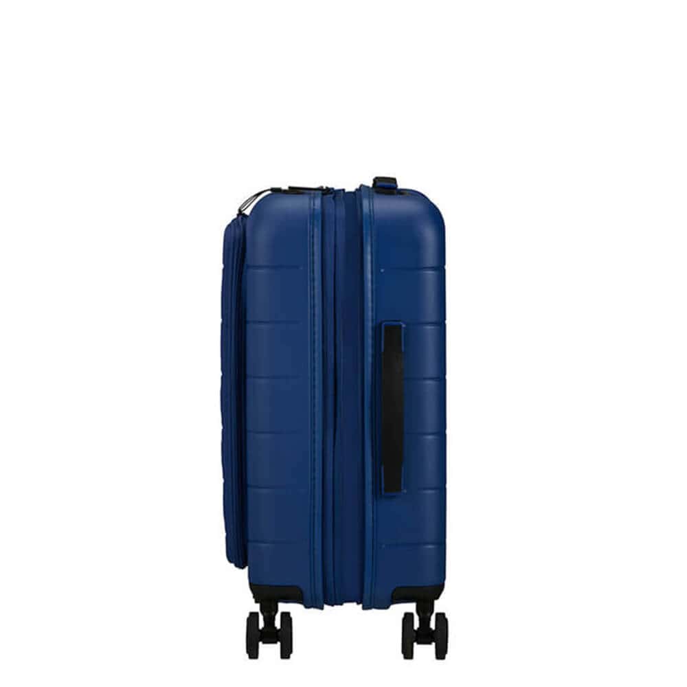 American Tourister - Novastream - Spinner 55 EXP + kannettava tietokone lokero matkalaukkuun