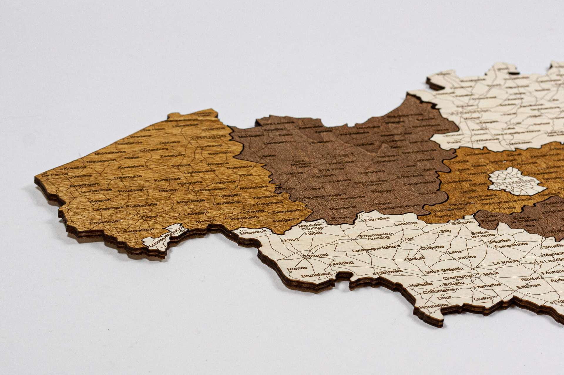 Hölzerne Karte von Belgien