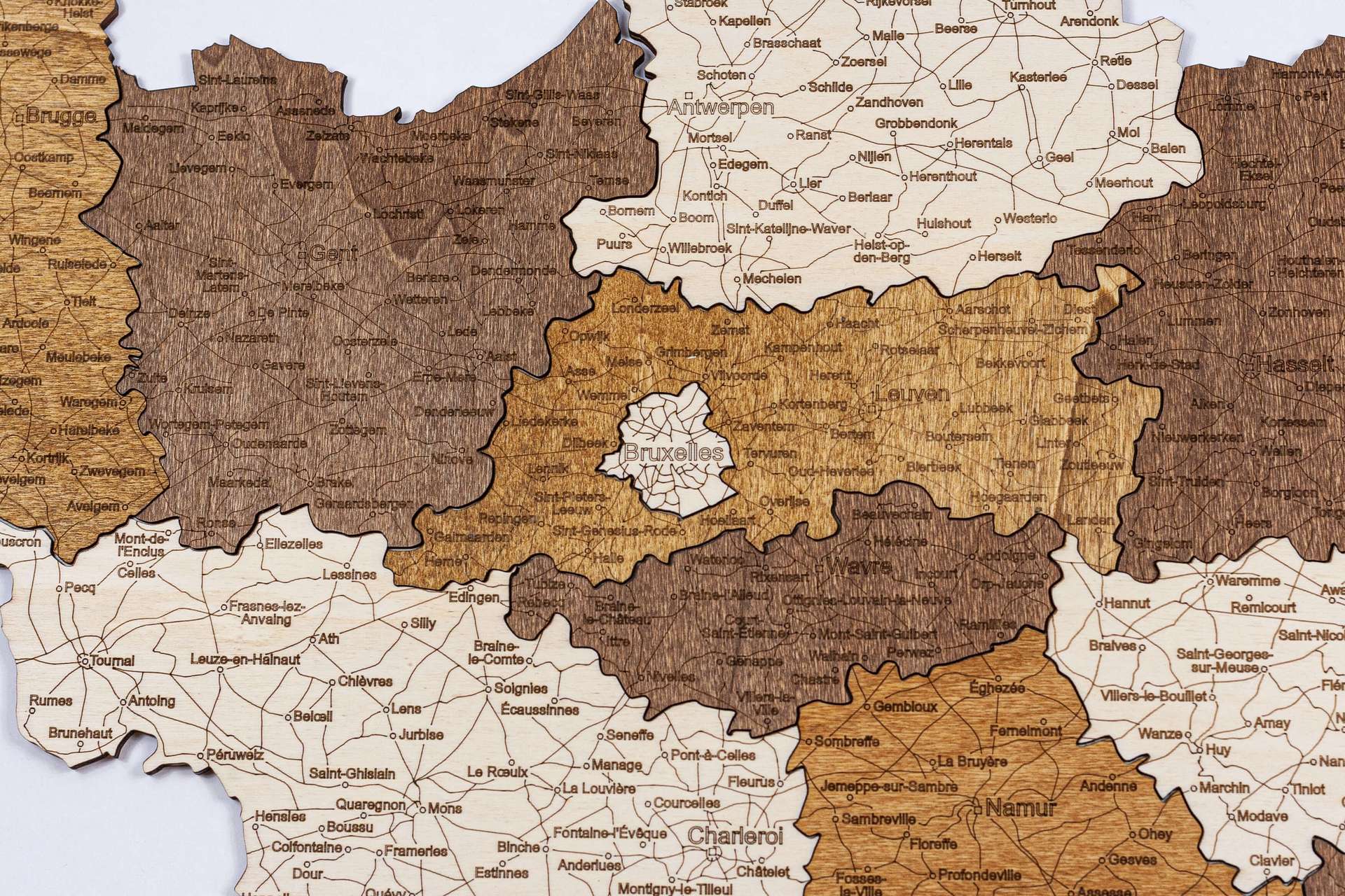 Hölzerne Karte von Belgien