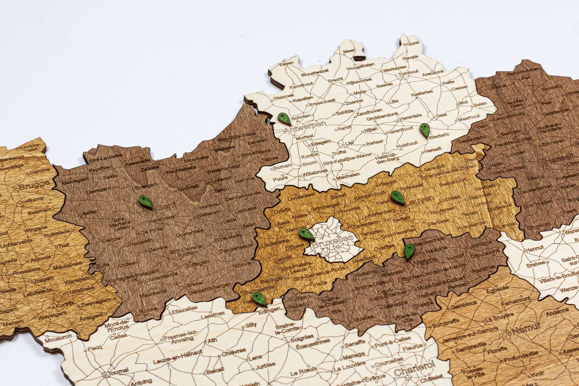 Hölzerne Karte von Belgien