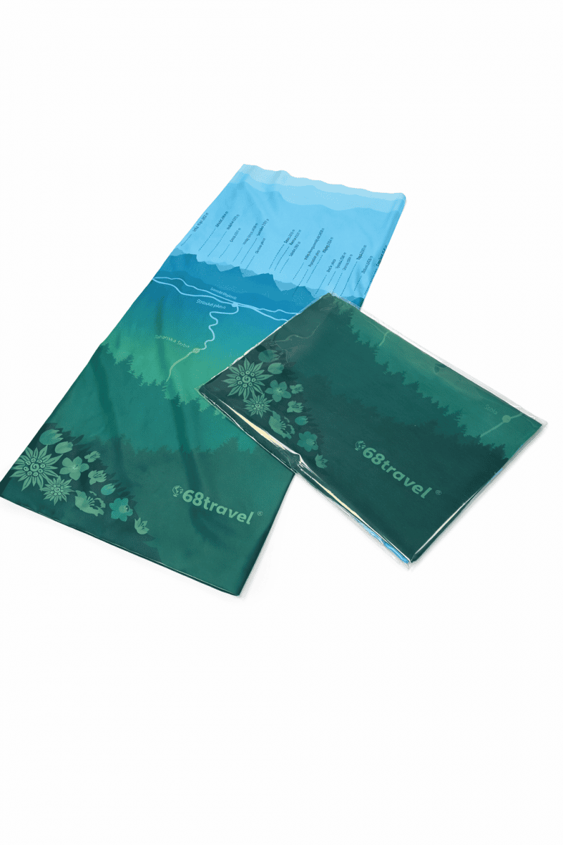 68travel universal neck gaiter with High Tatras