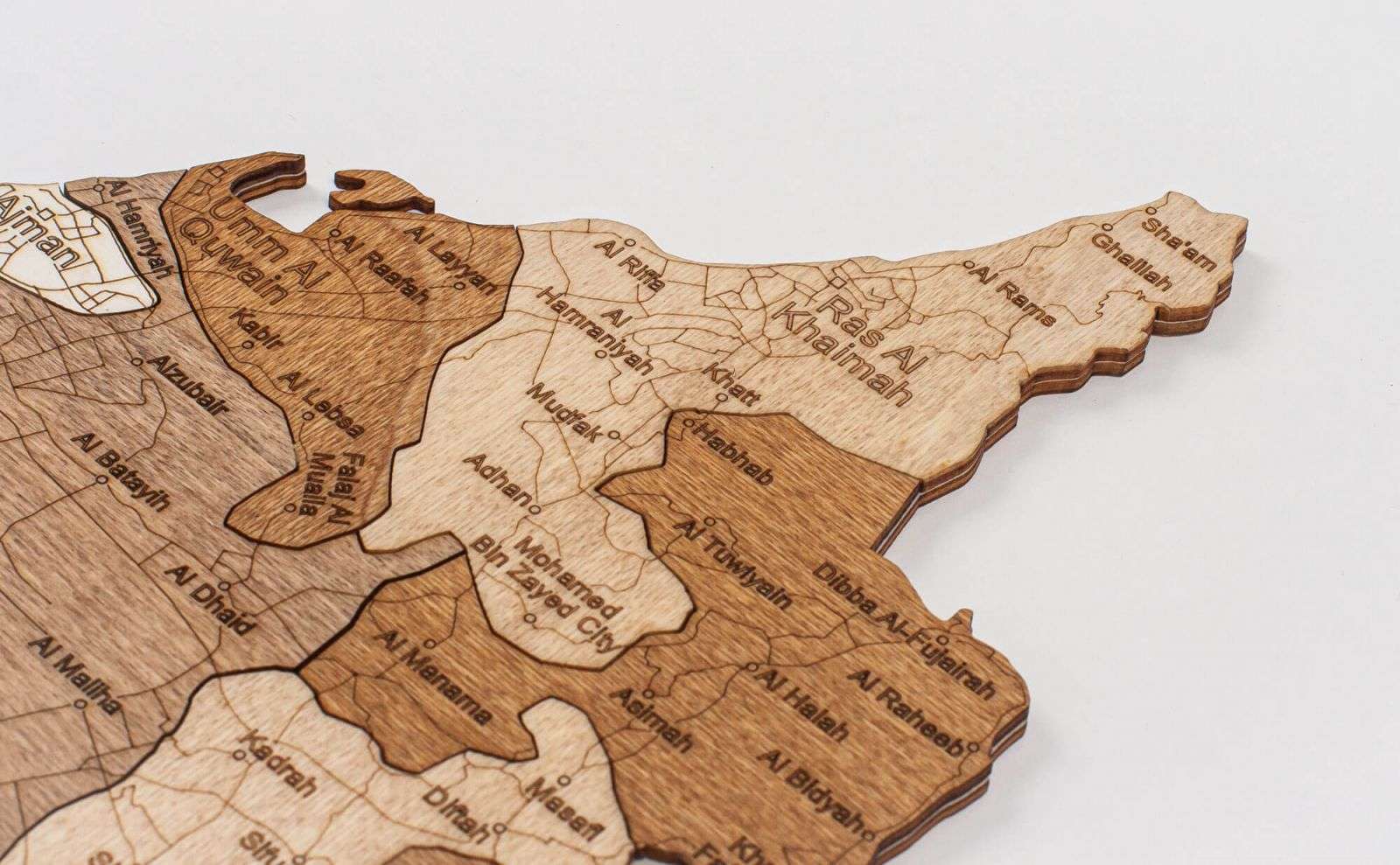 Araabia Ühendemiraadid puidust kaart