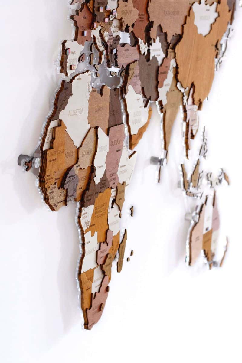 Acrylic base for the wooden world map