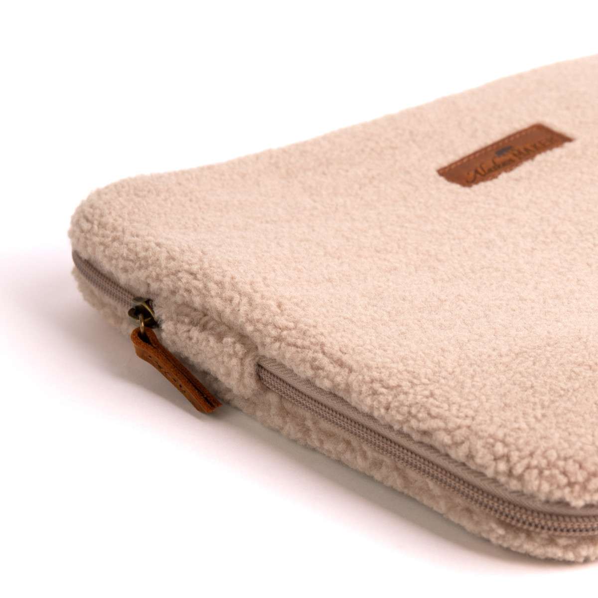 Alaskan Maker SHERPA laptop sleeve
