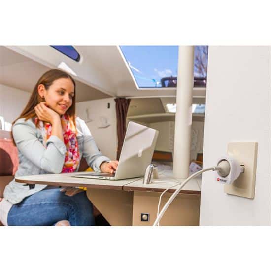 Adaptador de viagem SKROSS Itália tipo L