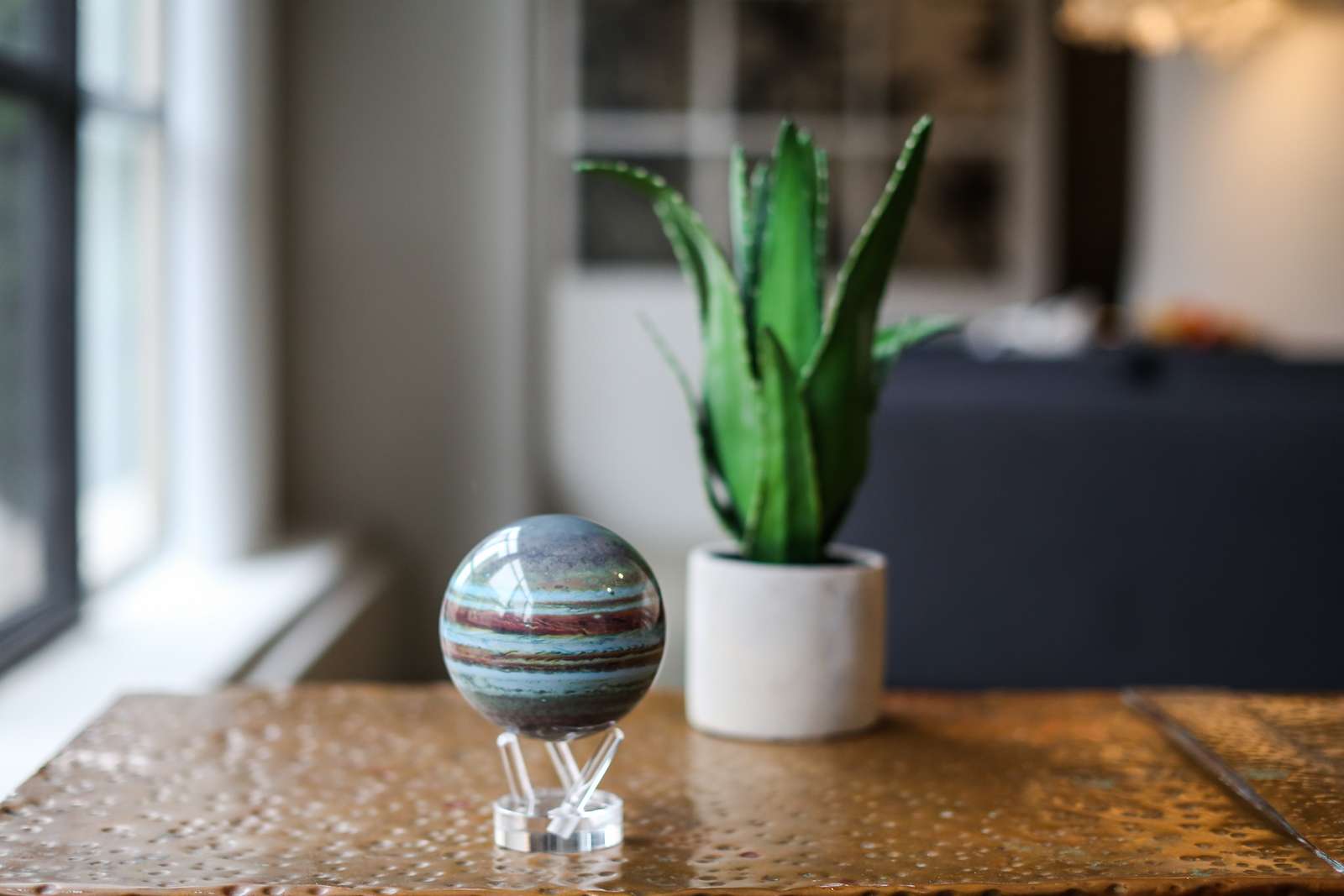 MOVA Jupiter Self Spinning Globe