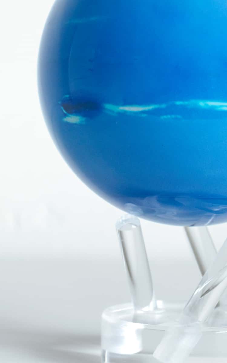 MOVA Neptune self-rotating globe
