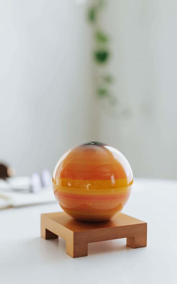 MOVA Saturn Self Spinning Globe