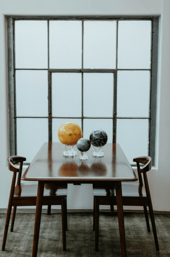 MOVA Sun self-rotating globe