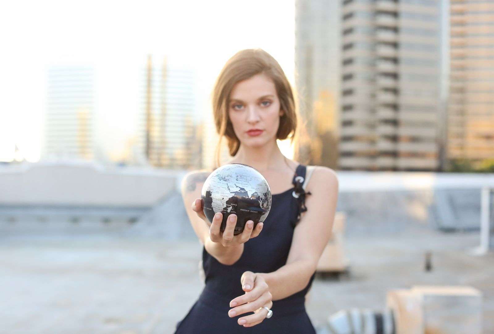 Mova Metallic Black and Silver Self Spinning Globe