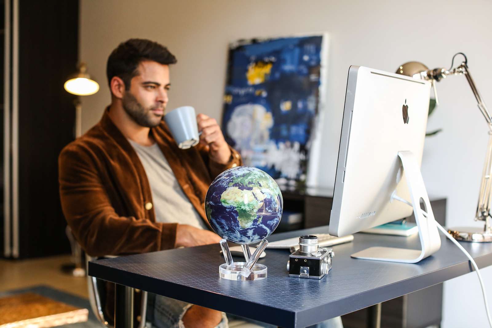 MOVA Earth with Clouds Self Rotating Globe