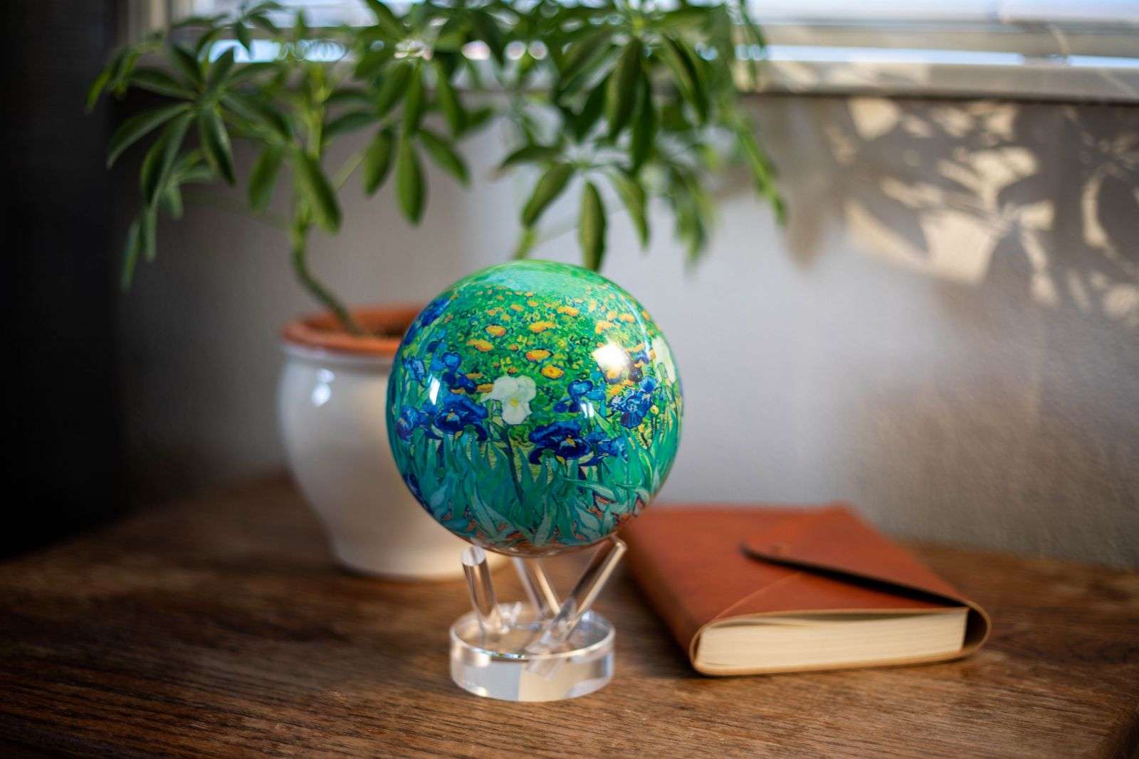 MOVA Van Gogh Irises Self Spinning Globe