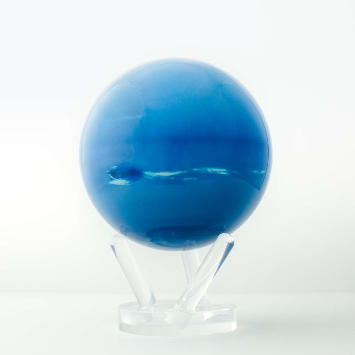 MOVA Neptune self-rotating globe