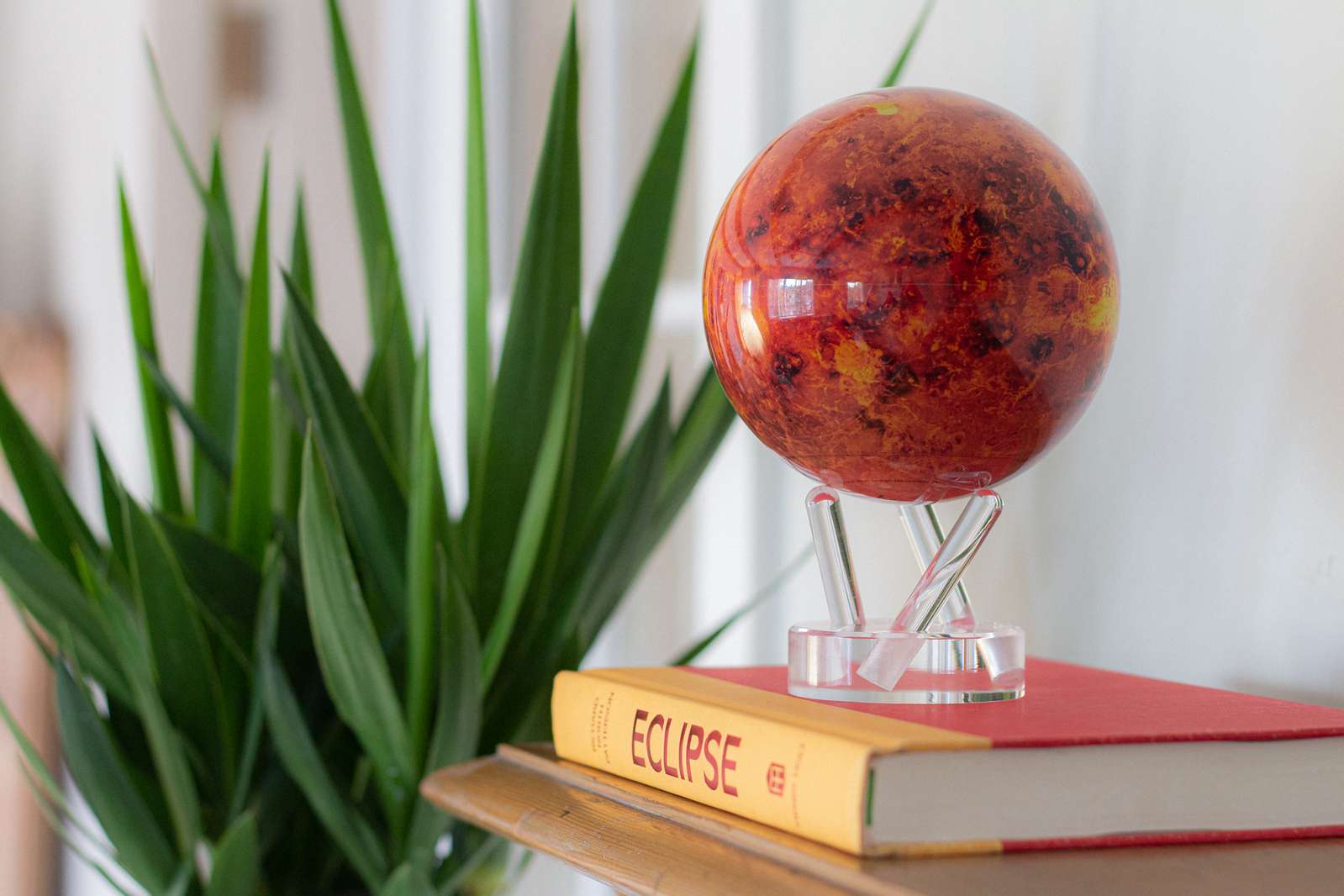 MOVA Venus Self Spinning Globe