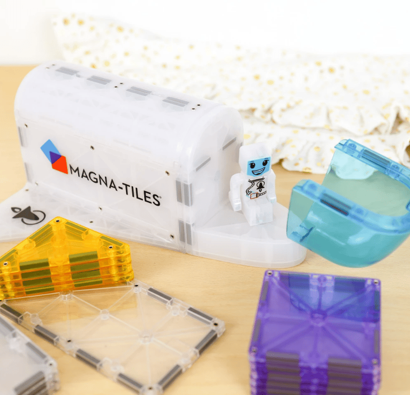 Magna-Tiles Space 32-Piece Magnetic Construction Set
