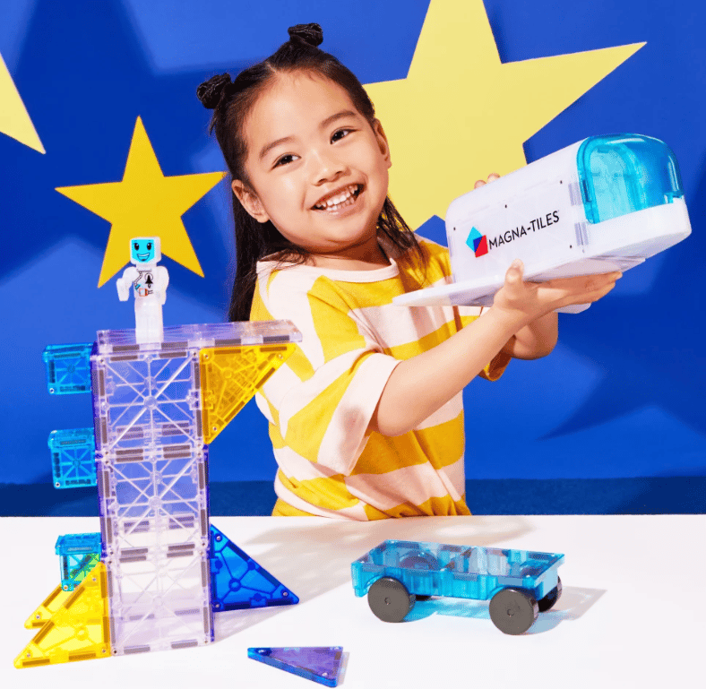 Magna-Tiles Space 32-Piece Magnetic Construction Set