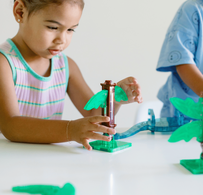 Magna-Tiles Kit magnético Dino World XL 50 piezas