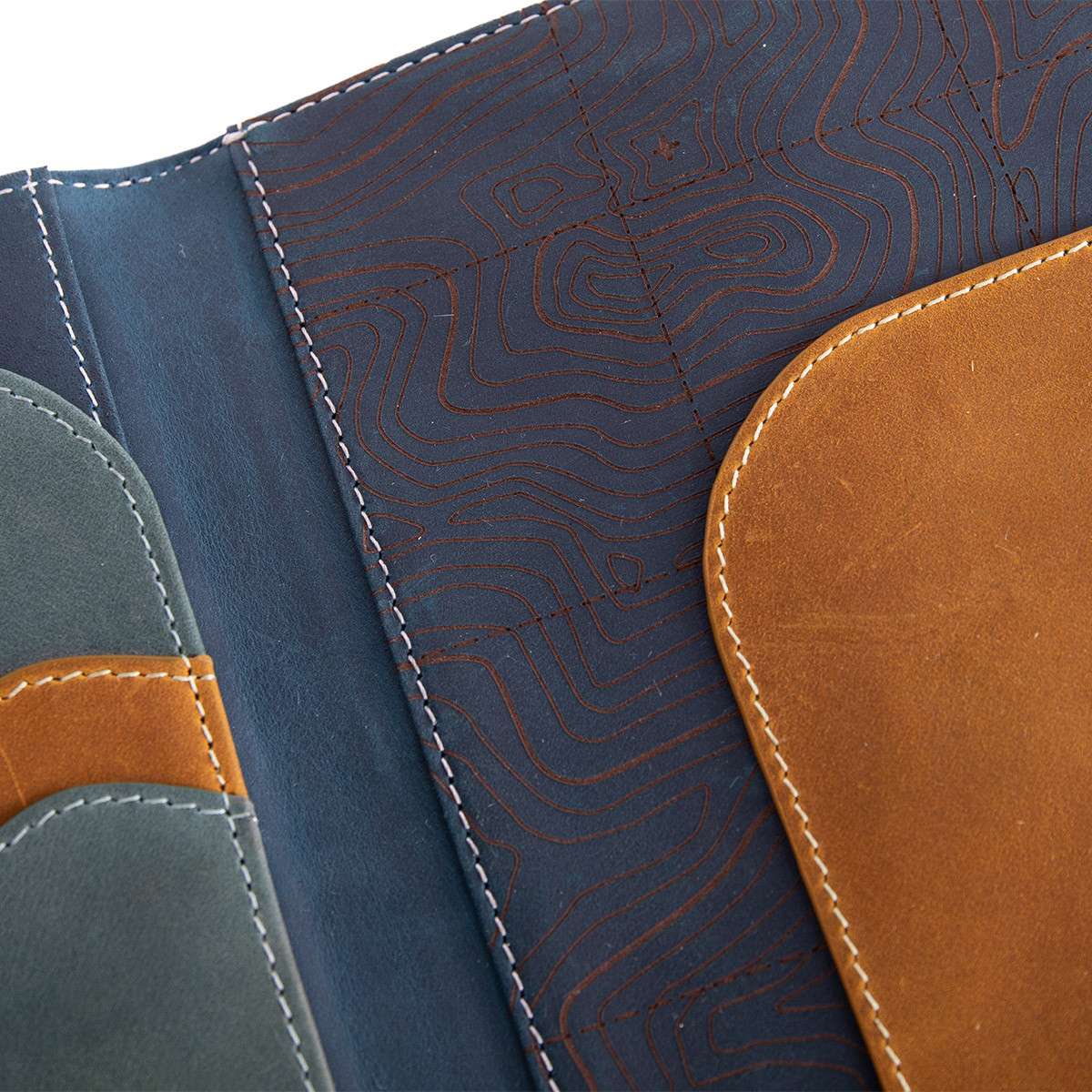 Alaskan Maker Passenger Passport cover