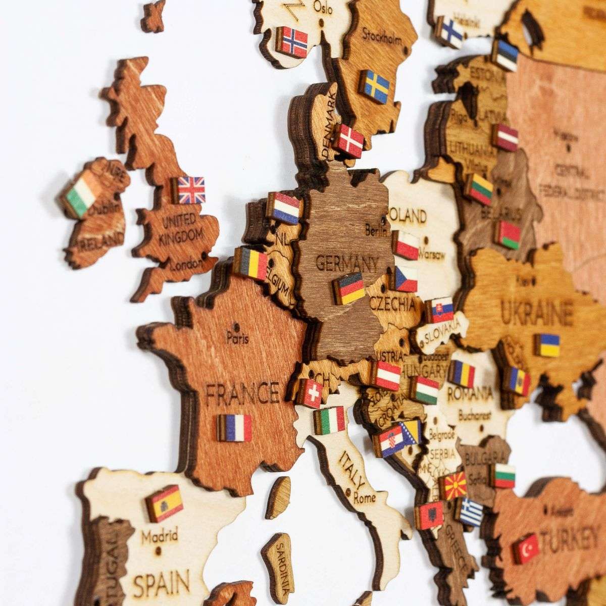 Wooden World Map Wall Decoration