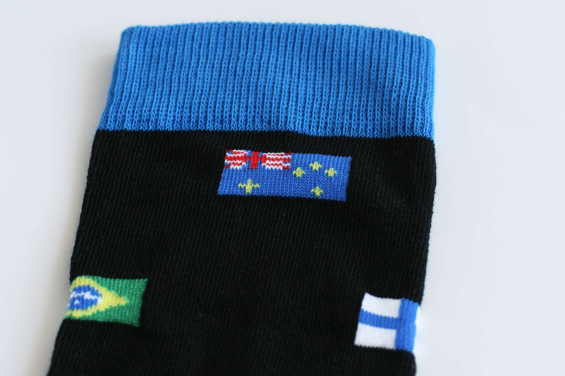 Skarpety unisex dla podróżników - flagi świata lub motywy miejskie