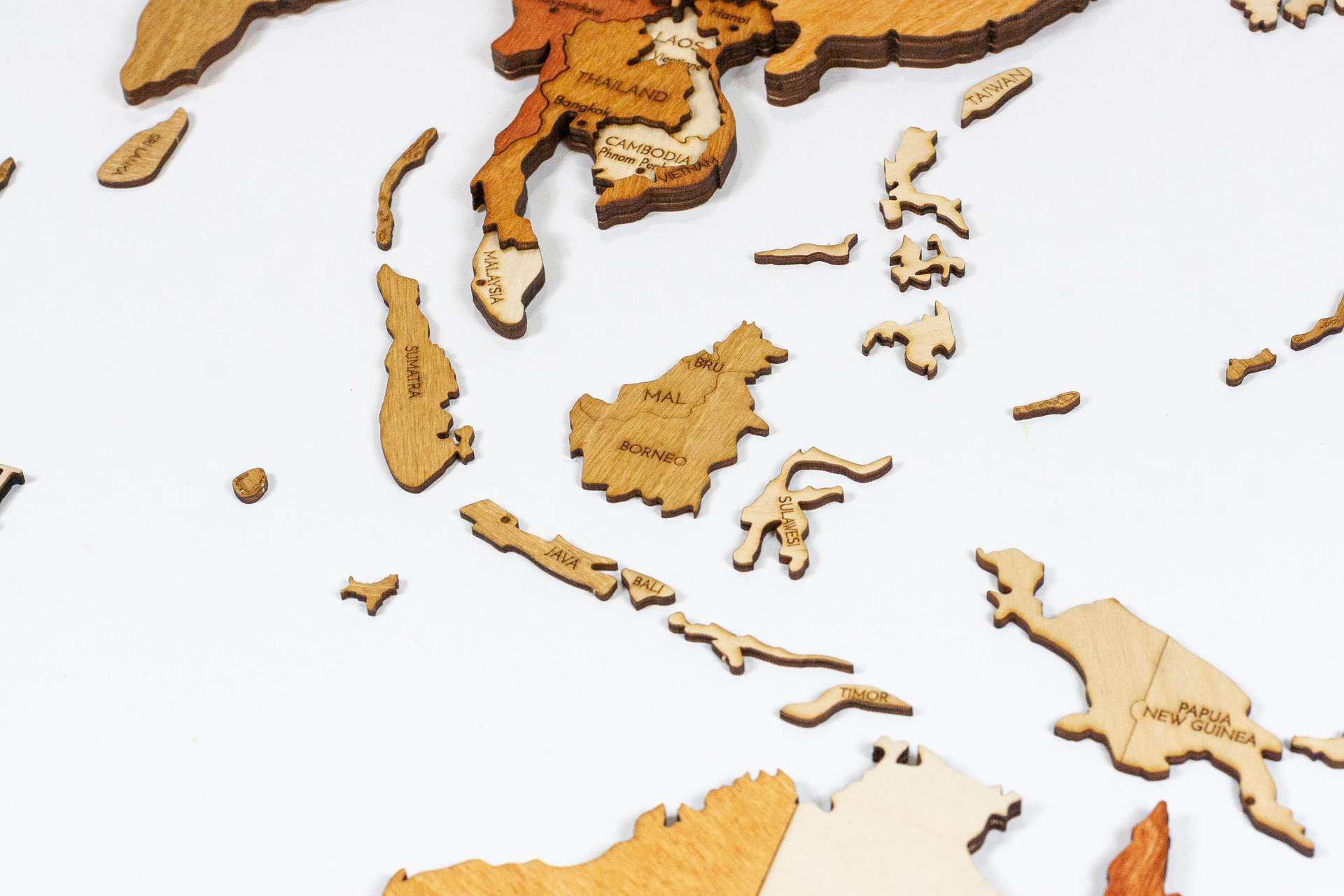Wooden World Map Wall Decoration