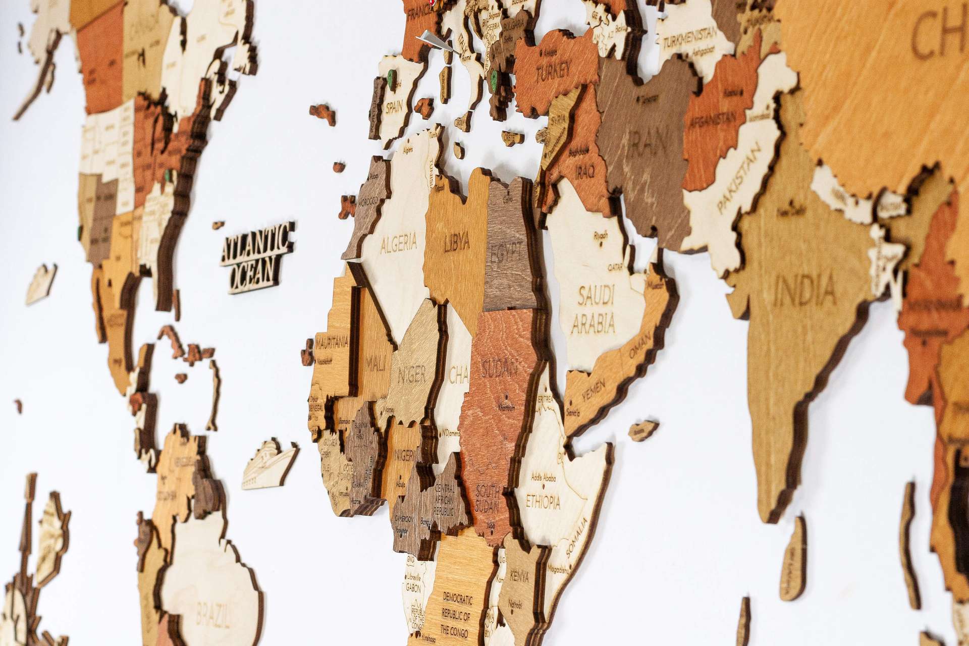 Wooden World Map Wall Decoration