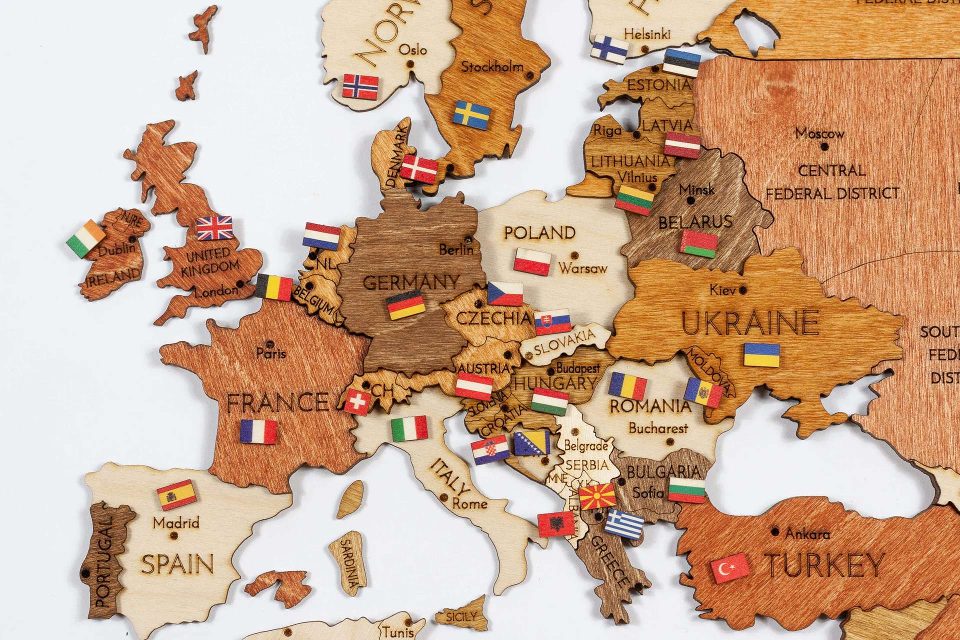 Wooden World Map Wall Decoration