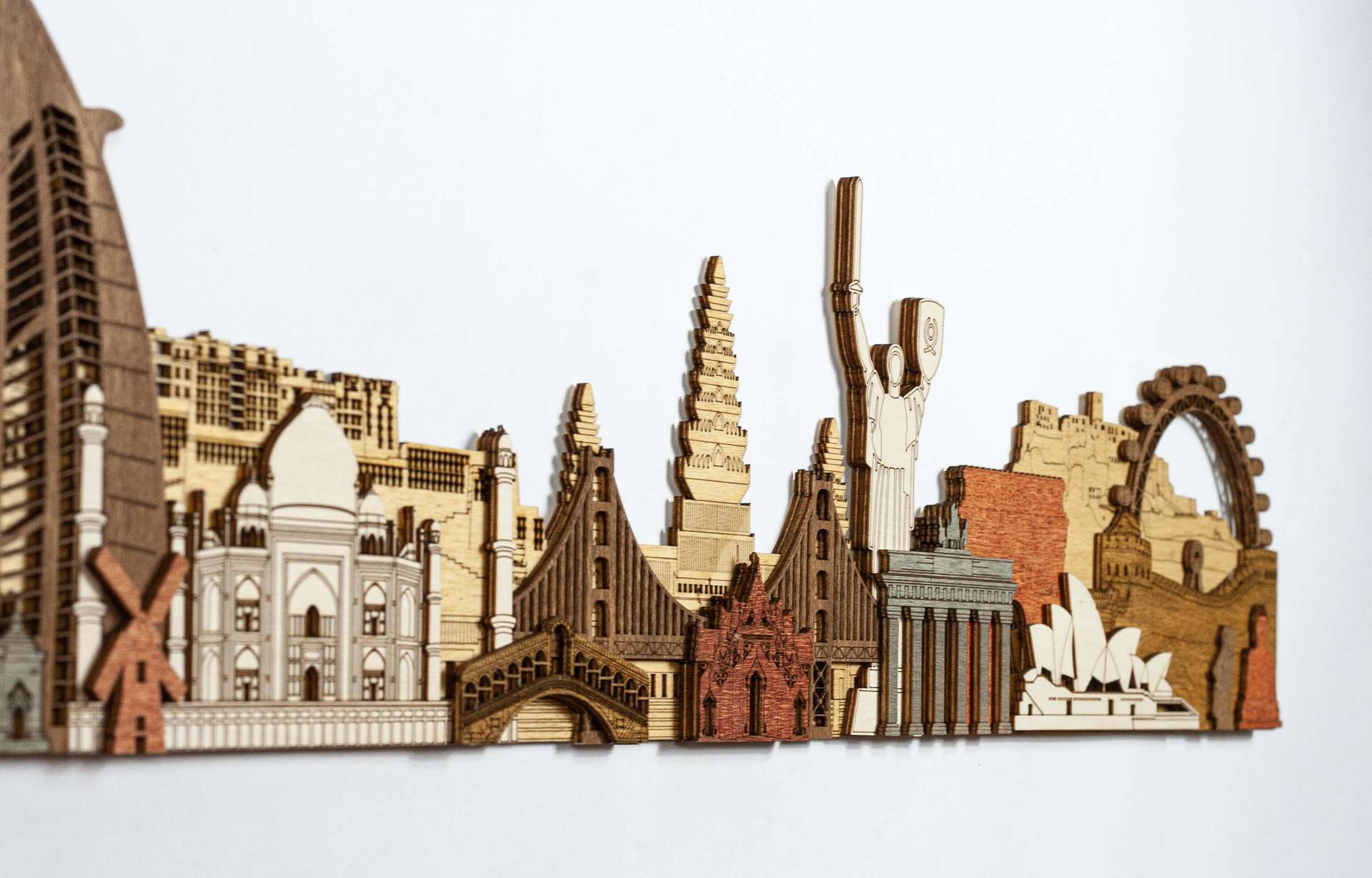 World Landmarks deluxe wooden panel 150cm