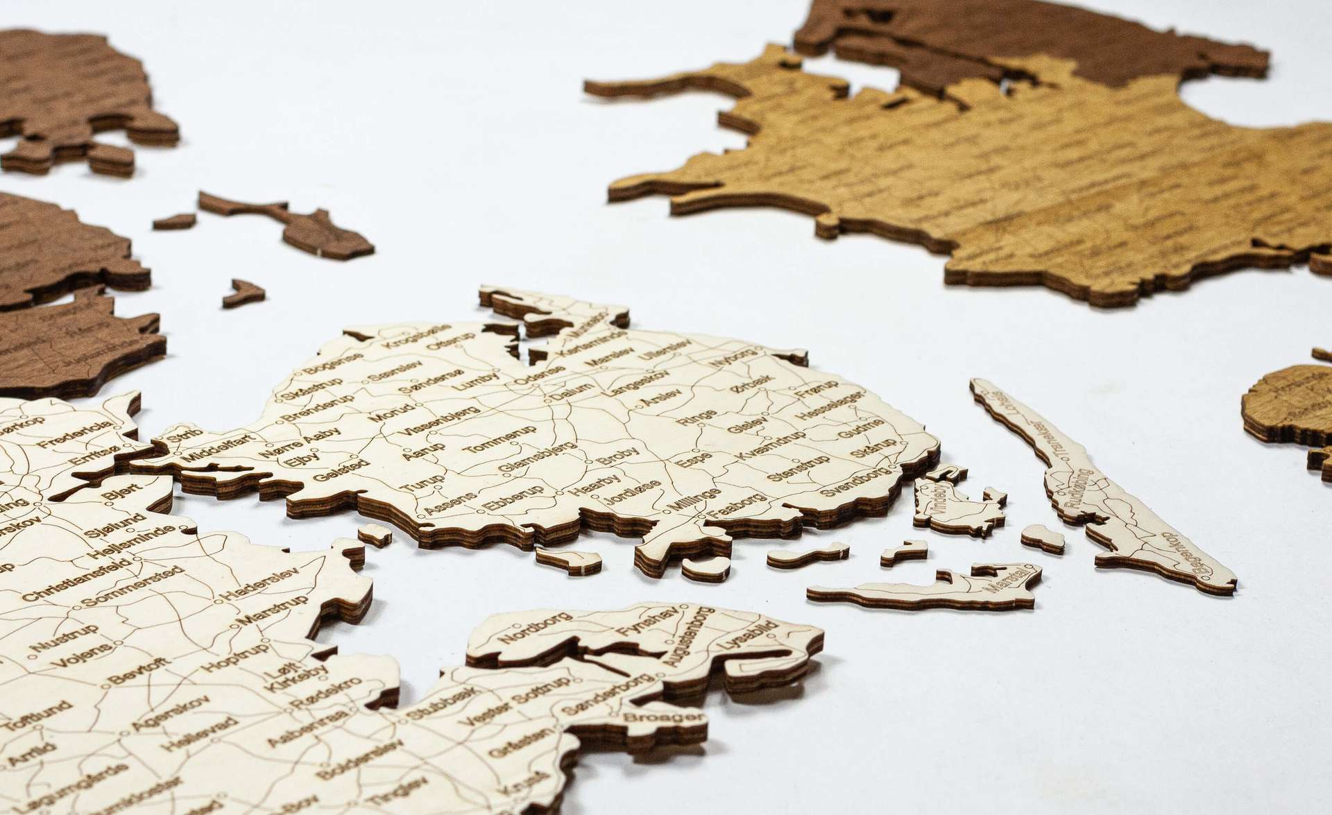 Danmarkskort i træ