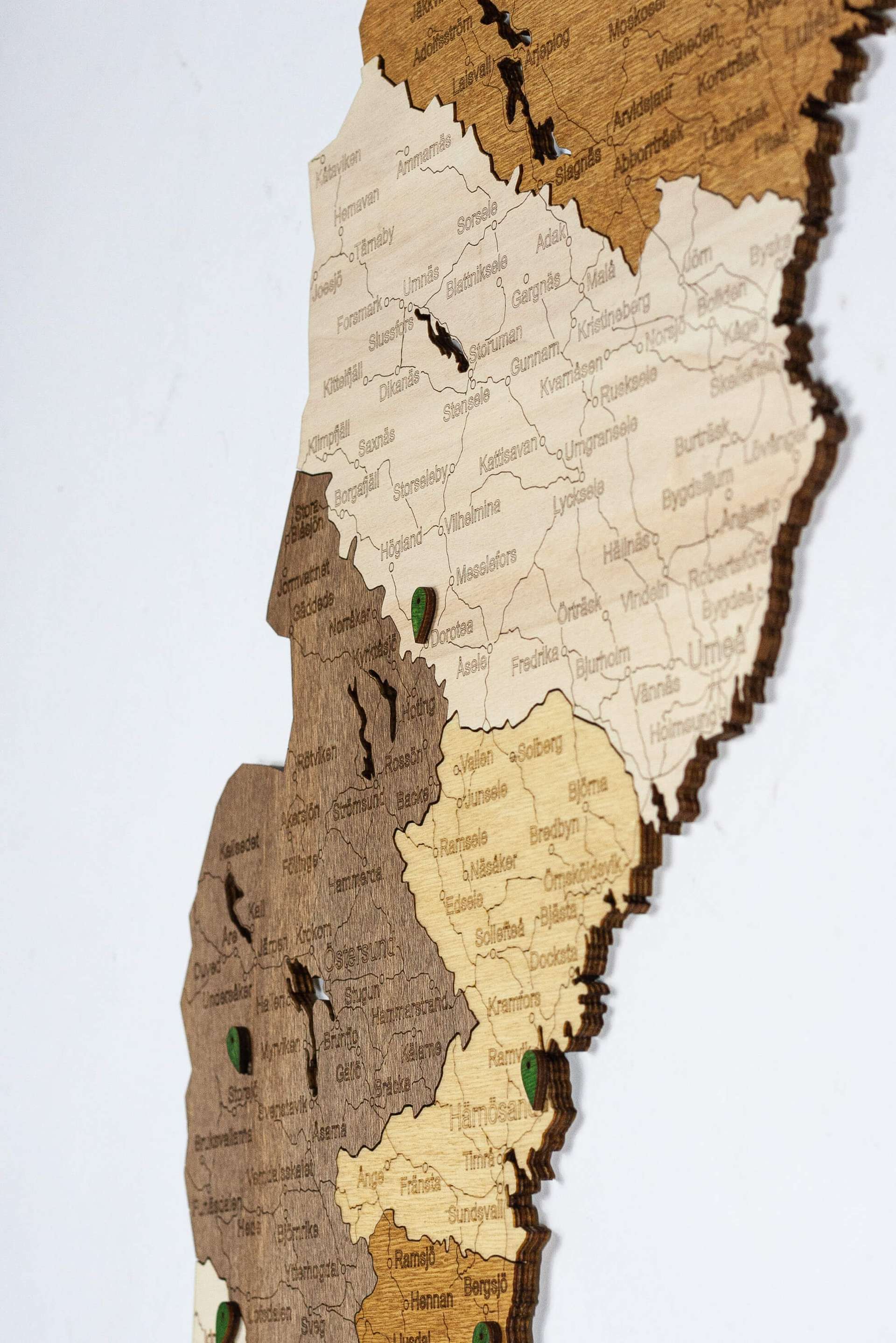 Mapa da Suécia em madeira