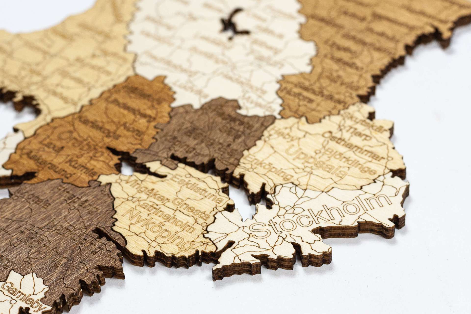Mapa da Suécia em madeira