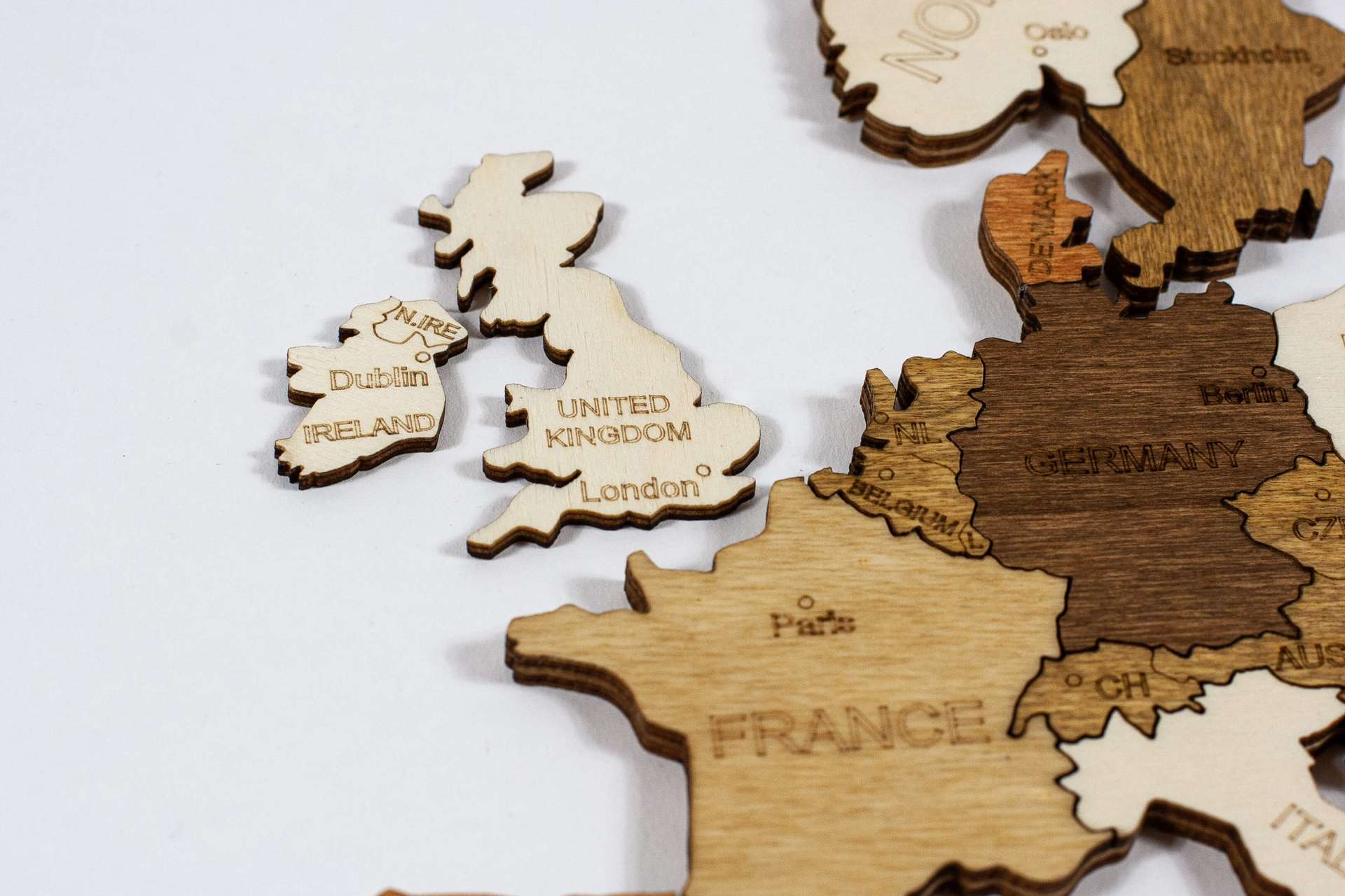 Carte du monde en bois 2D