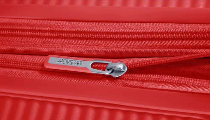 American Tourister SoundBox Spinner 55/20 Reistas