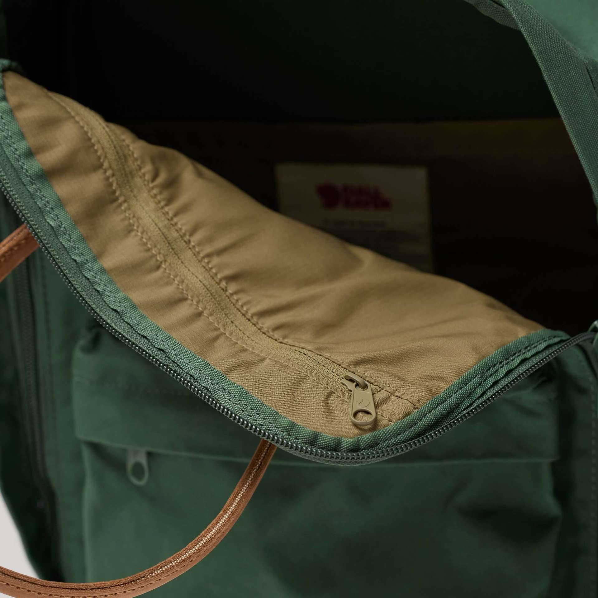 Fjallraven Kanken No.2 Laptop 15" バックパック