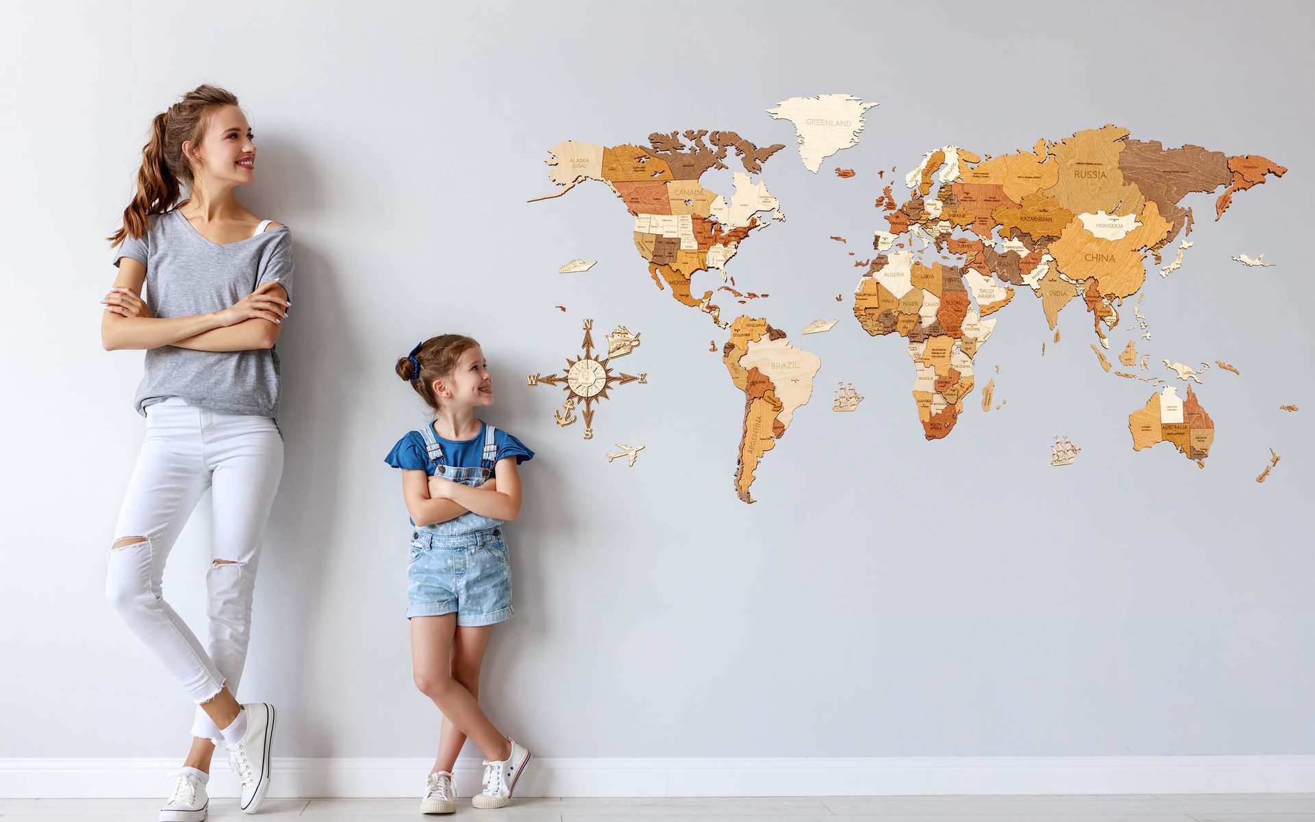 Wooden World Map Wall Decoration