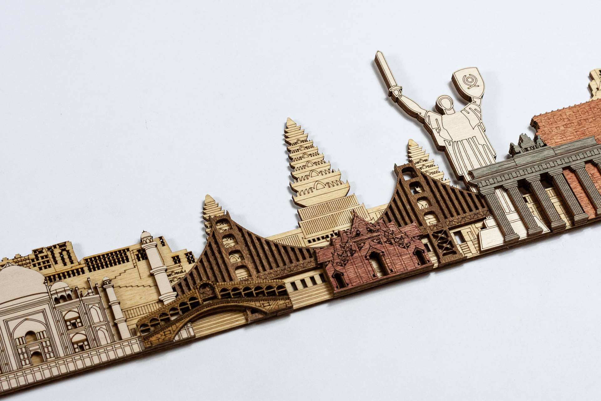 World Landmarks deluxe wooden panel 150cm
